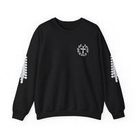 LOVE EVERYONE CROSS CREWNECK